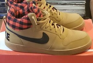 Nike Court Burrough Mid Premium
